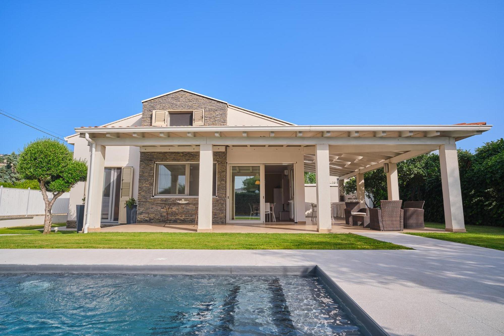 לסקארי Villa Sicilia מראה חיצוני תמונה