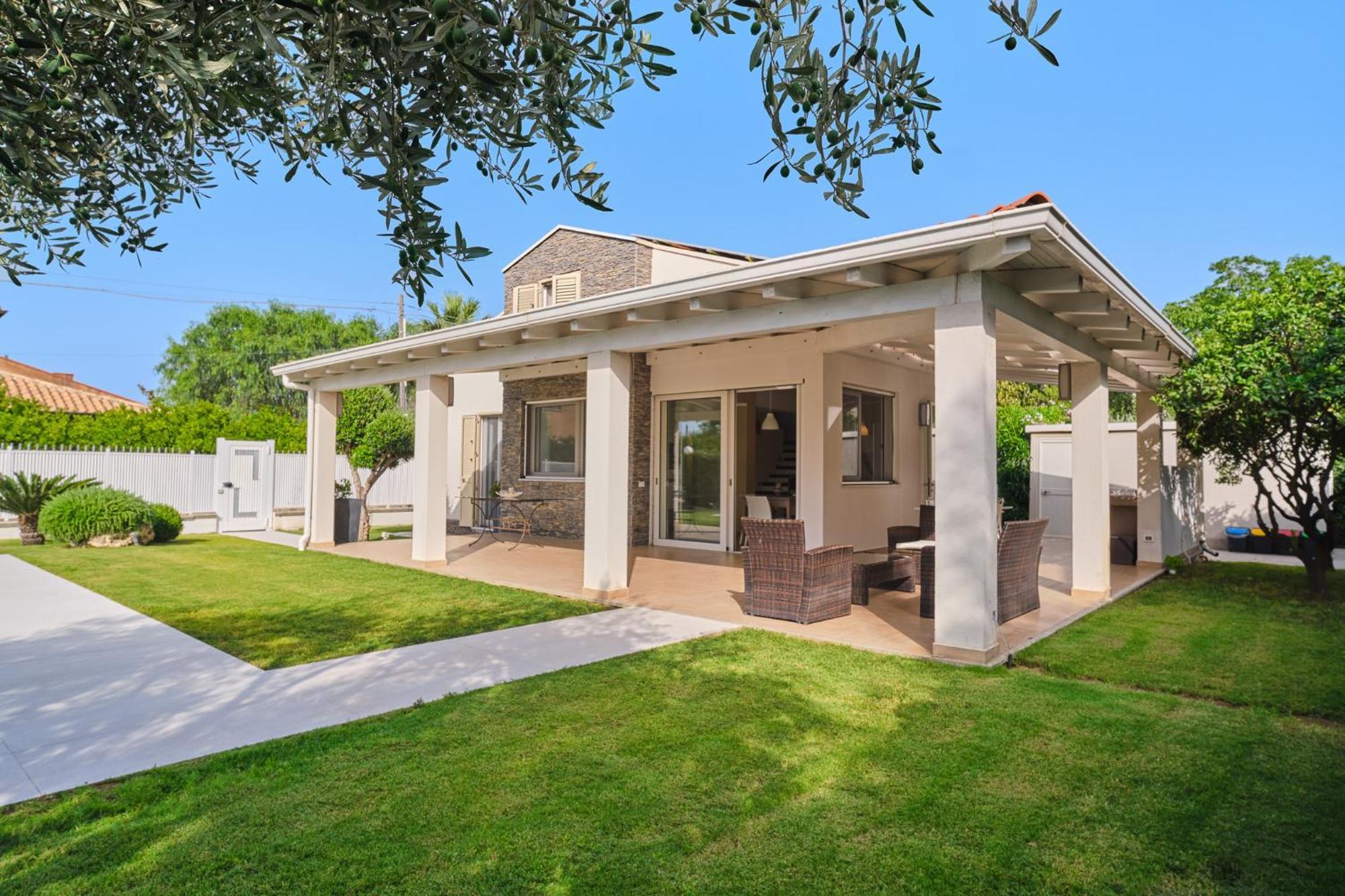 לסקארי Villa Sicilia מראה חיצוני תמונה