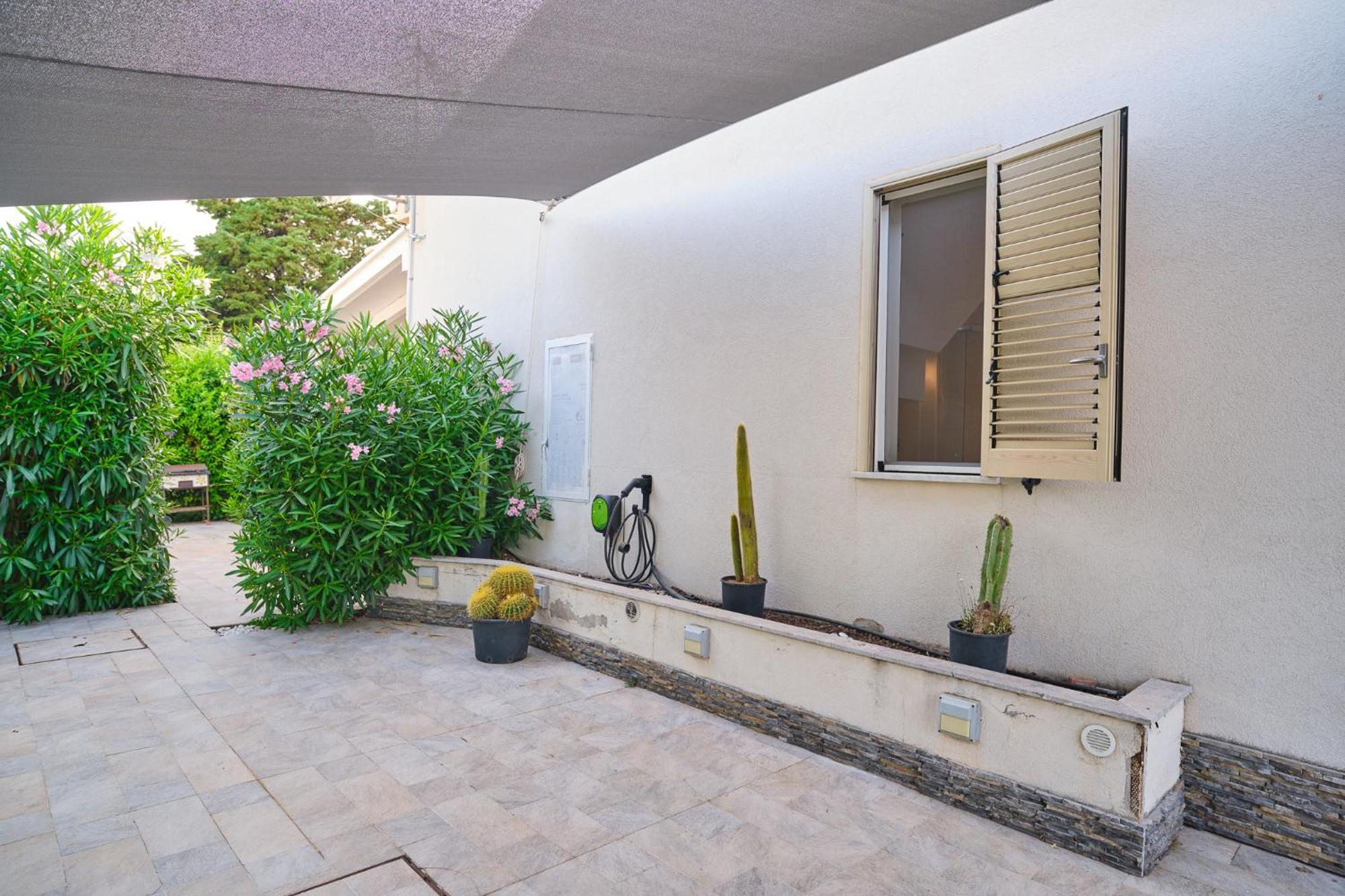לסקארי Villa Sicilia מראה חיצוני תמונה